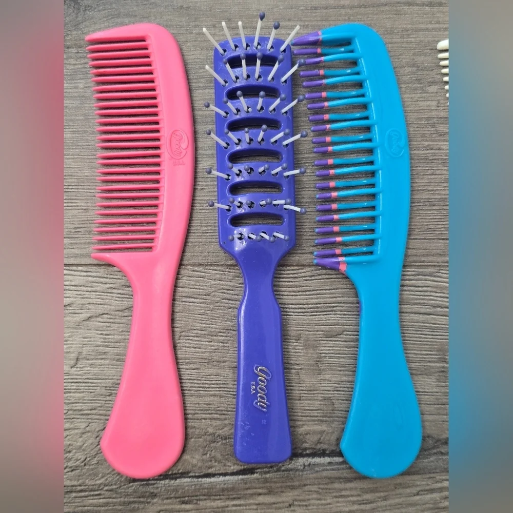 1980's Retro Goody Lot Of 6 Plastic Comb And Brush Vintage Durable